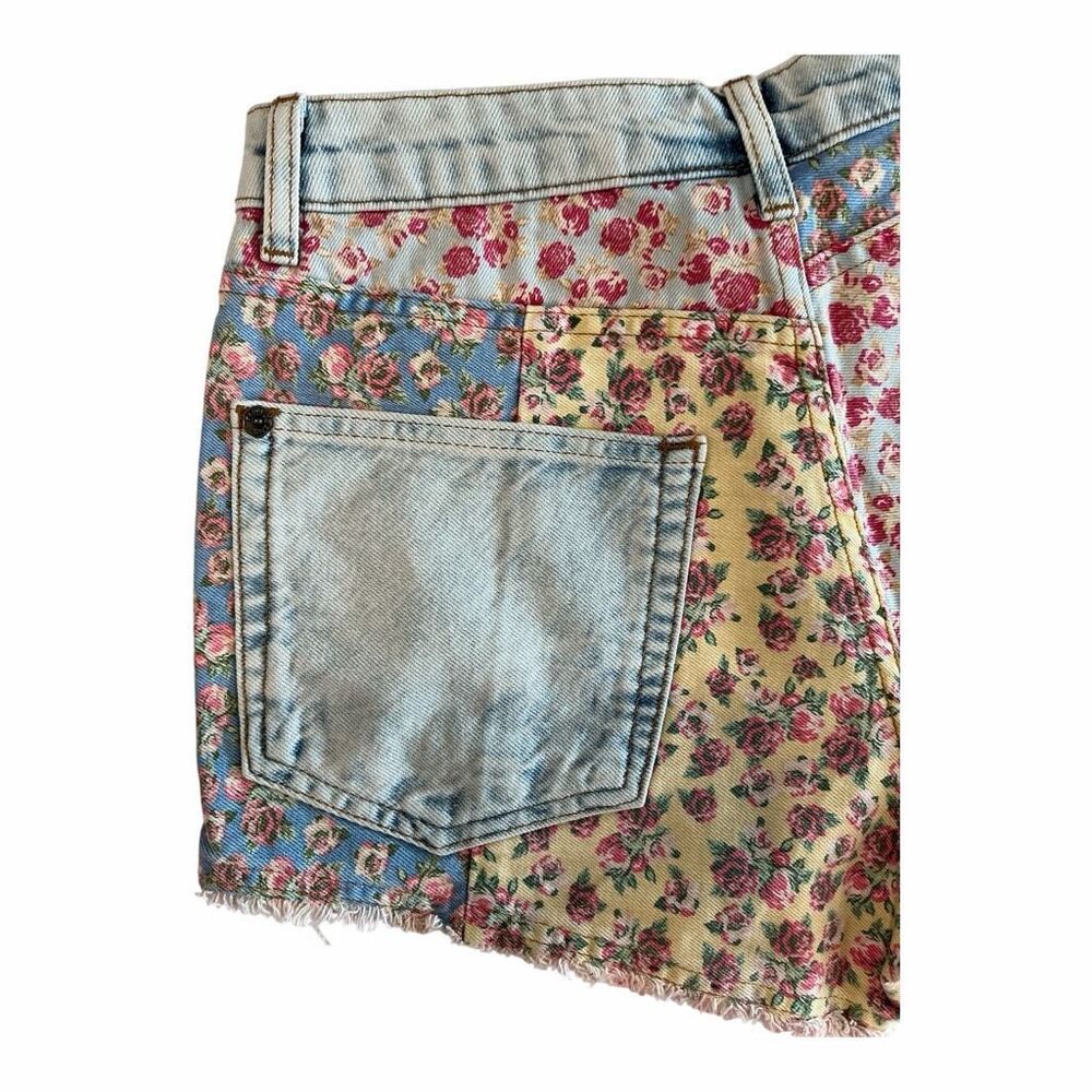 NWOT Farm Rio Anthropologie Women’s 26 HR Patchwork Denim Floral Shorts - Picture 4 of 7